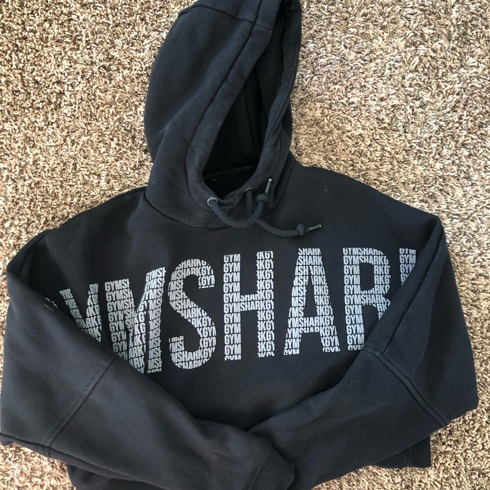 Black gymshark crop hoodie